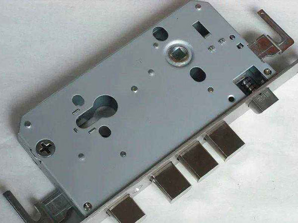 洛南24小时上门开锁公司